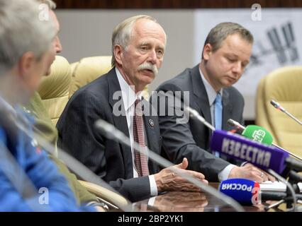 Expedition 59 Post Docking Pressekonferenz NASA Associate Administrator für das Human Exploration and Operations Directorate William Gerstenmaier beantwortet Fragen während einer Expedition 59 Post-Docking Pressekonferenz, Freitag, 15. März 2019 im Baikonur Hotel in Baikonur, Kasachstan. Stockfoto