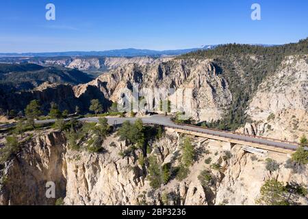 Luftaufnahmen der Hells Backbone Highway Bridge in der Nähe von Escalante, Utah Stockfoto