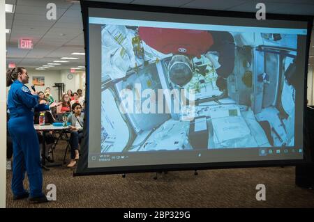 Am 14. Juni 2019 sprach die NASA-Astronautin Serena Au, n-Chancellor im NASA-Hauptquartier in Washington über ihre Erfahrungen an Bord der Internationalen Raumstation während der Expeditionen 56 und 57. Sie beteiligte sich an verschiedenen wissenschaftlichen Experimenten und verbrachte 197 Tage im Weltraum. Stockfoto