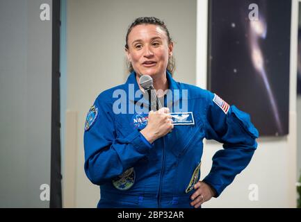 Am 14. Juni 2019 sprach die NASA-Astronautin Serena Au'n-Chancellor im NASA-Hauptquartier in Washington, D.C. über ihre Erfahrungen auf den Expeditionen 56 und 57 an Bord der Internationalen Raumstation, wo sie zu zahlreichen wissenschaftlichen Experimenten beitrug. Stockfoto