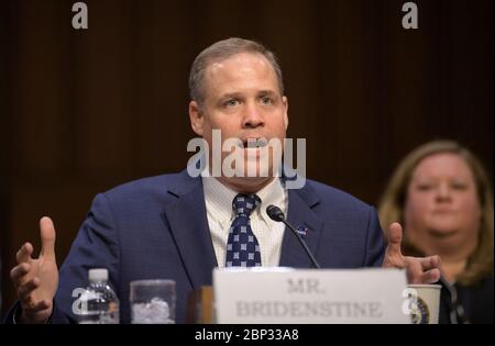 Senat Anhörung "Mond zum Mars - NASA Pläne für Deep Space Exploration' NASA-Administrator Jim Bridenstine bezeugt vor dem Senatsausschuss für Handel, Wissenschaft und Transport während einer Anhörung mit dem Titel "Mond zum Mars: NASA Pläne für Deep Space Exploration", Mittwoch, 17. Juli 2019, im Hart Senate Office Building in Washington. Stockfoto