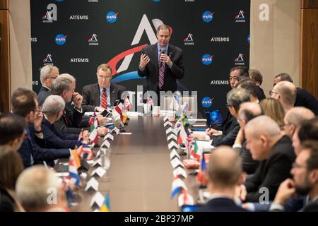 70. Internationaler Astronautical Congress NASA-Administrator Jim Bridenstine spricht während eines multilateralen Treffens der Leiter der Raumfahrtagenturen auf dem 70. Internationalen Astronautical Congress, Dienstag, 22. Oktober 2019 in Washington. Stockfoto