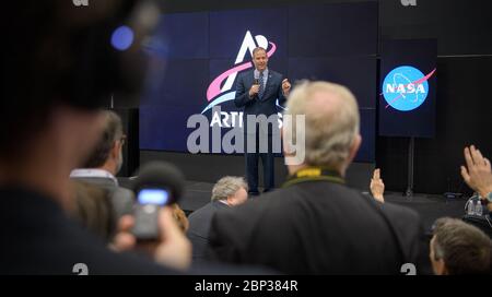 70. Internationaler Astronautical Congress NASA-Administrator Jim Bridenstine beantwortet Fragen während einer Medienverfügbarkeit auf dem 70. Internationalen Astronautical Congress, Donnerstag, 24. Oktober 2019, in Washington. Stockfoto