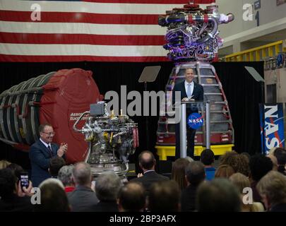 NASA-Administrator Jim Bridenstine diskutiert den Haushaltsvorschlag für das Haushaltsjahr 2021 während einer Adresse des US-Bundesstaates NASA, Montag, 10. Februar 2020, in der Einrichtung von Aerojet Rocketdyne im Stennis Space Center der NASA in der Nähe von Bay St. Louis, Mississippi. Stockfoto