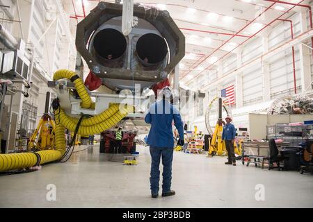Am 17. Mai 2018 wurde die Antares-Rakete von Orbital ATK ausgerollt, um Pad-0A in der Wallops Flight Facility in Virginia zu starten, um sich auf die CRS-9-Mission vorzubereiten. Stockfoto