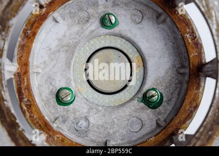 Das Magnetsystem des sowjetischen Lautsprechers 20gds-3. Zerlegter Mitteltöner. Stockfoto