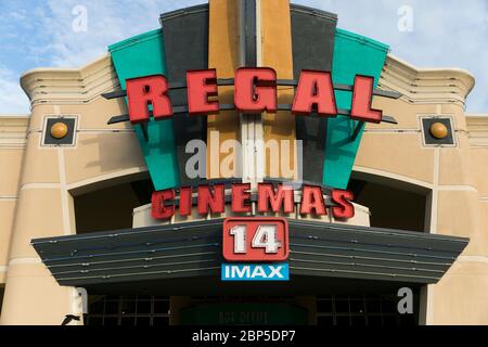 Ein Logo-Schild vor einem Regal Cinemas Kino Ort in Richmond, Virginia am 13. Mai 2020. Stockfoto