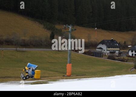 Jugendzüge für Olympia Alpin 2020 Stockfoto