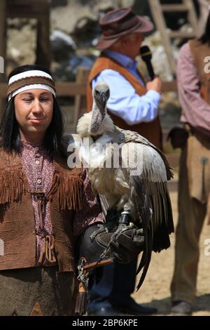 Der Geier,Presseinleitung zur neuen Saison des Kayl May Festivals unter Geiern - der Sohn des Baehrenjaeger,Bad Segeberg,21.06.2019 Stockfoto