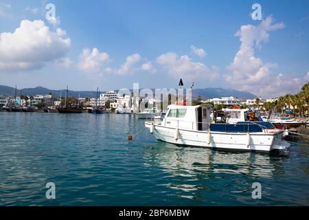 Kos Stadt Hafen in Kos Insel, Griechenland, dodekanes. Der Haupthafen der Insel Kos. Stockfoto