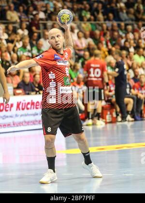 Der österreichische Handballspieler Robert Weber (HSG Nordhorn-Lingen) beim Liqui Moly HBL Punktespiel SC Magdeburg gegen HSG Nordhorn-Lingen Saison 2019/2020 Stockfoto