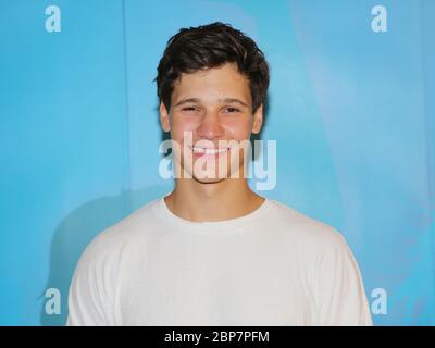 Der deutsche Pop-Sänger und Songwriter Wincent Weiss bei Stars for Free 2019 in Magdeburg Stockfoto