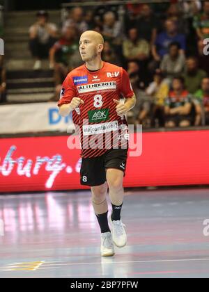 Der österreichische Handballspieler Robert Weber (HSG Nordhorn-Lingen) beim Liqui Moly HBL Punktespiel SC Magdeburg gegen HSG Nordhorn-Lingen Saison 2019/2020 Stockfoto