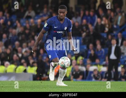 LONDON, ENGLAND - 25. SEPTEMBER 2019: Marc Guehi von Chelsea im Bild während des 2019/20 EFL Cup Round 3 Spiels zwischen Chelsea FC und Grimsby Town FC an der Stamford Bridge. Stockfoto