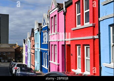 Bunte Reihenhäuser in Blaker Street Brighton Sussex UK Stockfoto