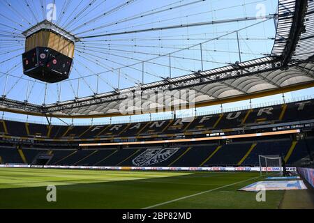 16.05.2020, xjhx, Fußball 1.Bundesliga, 26.Matchday, Eintracht Frankfurt - Borussia Mönchengladbach. Stadionansicht/Aussicht/Arena/Stadion/Innenraum/Innenansicht/Spielfeld/Tribüne, Uebersicht.Commerzbank Arena. Foto: Jan Hübner/Pool via FOTOAGENTUR SVEN SIMON nur für journalistische Zwecke. Nur für redaktionelle Verwendung. (DFL/DFB-BESTIMMUNGEN VERBIETEN DIE VERWENDUNG VON FOTOS ALS BILDSEQUENZEN UND/ODER QUASI-VIDEO). Weltweit verwendet Stockfoto