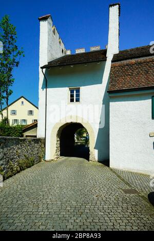 Ein Torturm, Zwingen Castle. Gemeinde im Landkreis Laufen im Kanton Basel-Land in der Schweiz. Stockfoto