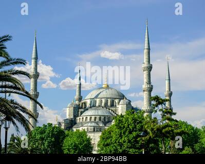 Der Sultan Ahmed Moschee ist ein historischen Moschee in Istanbul, Türkei. Ein beliebter Touristenort, der Sultan Ahmed Moschee weiterhin als M-Funktion Stockfoto