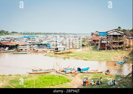 Das schwimmende Dorf in Kompong Chnnang, Krong Kampong Chhnang, Kambodscha, Südostasien Stockfoto