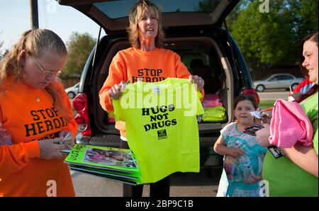 STOPPEN SIE DEN HEROIN Walk, der ein Ende der Opioidsucht fordert, in St. Peters, Missouri USA. Stockfoto