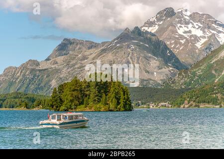 Schiff der höchsten Reederei Europas am Sils See, Engadin, Graubünden, Schweiz Stockfoto