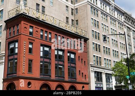 Ein Logo-Schild vor einem Wachsfigurenkabinett von Madame Tussauds in Washington, D.C. am 9. Mai 2020. Stockfoto