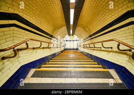 Zugang zur U-Bahn in Camden Town Station Stockfoto