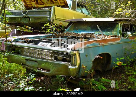 Weiß, GA/USA - Oktober 27, 2018 - Close-up Bild eines alten Schrott Auto in einem Junk Yard Stockfoto