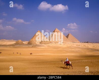 Die Großen Pyramiden von Gizeh, Gizeh, Gizeh Regierung, Republik Ägypten Stockfoto
