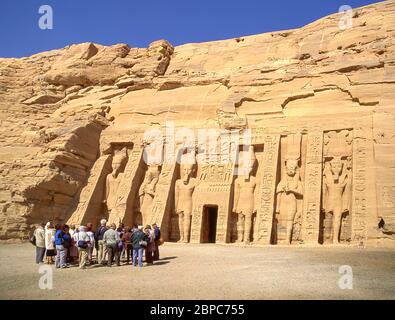 Kleiner Tempel von Nefertari, Abu Simbel, Assuan Governorate, Republik Ägypten Stockfoto