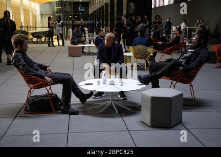 Die dritte Staffel der amerikanischen Science-Fiction-dystopischen Fernsehserie Westworld (mit dem Untertitel The New World) wurde am 15. März auf HBO uraufgeführt. 2020. Dieses Foto ist ausschließlich für redaktionelle Zwecke und ist das Urheberrecht der Filmgesellschaft und/oder des Fotografen, der von der Film- oder Produktionsfirma beauftragt wurde und darf nur in Verbindung mit der Förderung des vorstehenden Films durch Publikationen reproduziert werden. Eine obligatorische Gutschrift an die Filmgesellschaft ist erforderlich. Der Fotograf sollte auch gutgeschrieben werden, wenn bekannt. Stockfoto