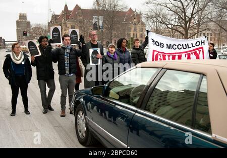 Schwarze Leben Angelegenheit Protestler Einspruch gegen St. Louis County Staatsanwalt Bob McCulloch an der St. Louis University School of Law. Stockfoto