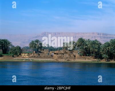 Blick auf den Nil zwischen Luxor und Dendera Ägypten Stockfoto