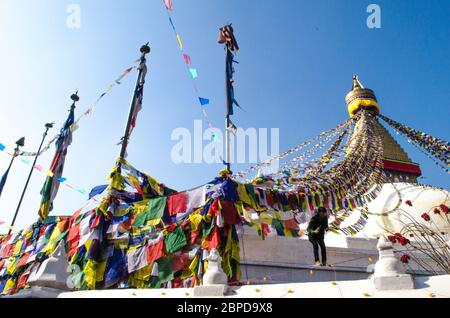 Das berühmte buuha Auge, das schlafend von jeder Seite des Turms heraus schaut, sind die von den alles sehenden ursprünglichen buddha.thront eine Spitze ein Hügel auf dem westlichen Stockfoto