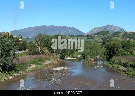 Benevento - Dormiente del Sannio dal Ponte Leproso Stockfoto