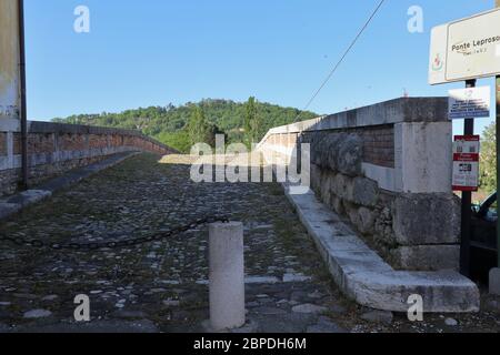 Benevento - Ponte Leproso Stockfoto