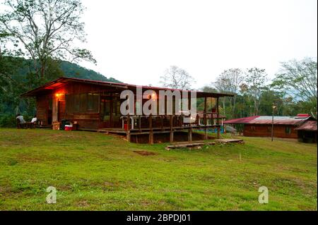 Abend in der Feldstation von Cana im Nationalpark Darien, Provinz Darien, Republik Panama. Stockfoto