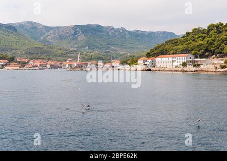 Stadt Jelsa auf der Insel Hvar in Kroatien Stockfoto