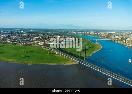 Luftaufnahme der Stadt Düsseldorf in Nordrhein-Westfalen Deutschland. Stockfoto