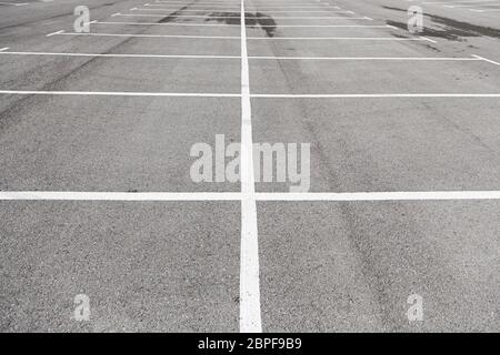 Parken Linien auf dem Asphalt, Details der Umlauf-Signale Stockfoto