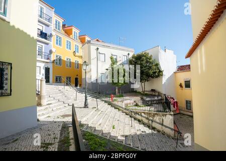 Wunderschöne und einzigartige Viertel Alfama in Lissabon, Portugal Stockfoto