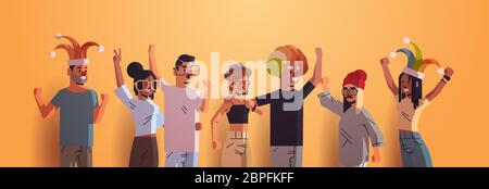 Erste april Narr Tag Mischung Rennen Menschen tragen lustige Narr Hüte Brille Schnurrbart und Clown Hut Feiertag Feier Konzept Männer Frauen Gruppe stehend zusammen horizontal Portrait Vektor Illustration Stock Vektor