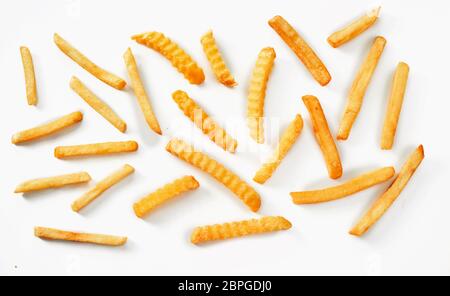 Flache Ansicht der einzelnen Pommes frites in Draufsicht der Welligkeit und Backofen Chips Stockfoto