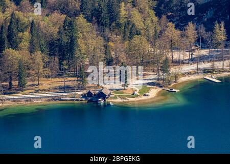 Bootshaus auf dem Bohinjer See von Vogar Stockfoto