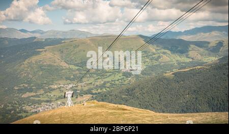 Pyrenäen Blick von der Pla d Ardoisière Skigebiet neben Saint Lary, Frankreich Stockfoto