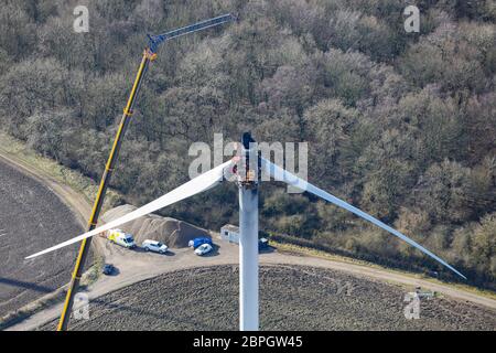 Luftaufnahme der Schäden der Windenergieanlage in der Nähe der A689 Road Stockfoto