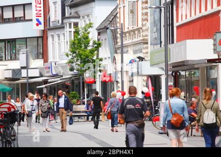Einkaufsstraße lange Straße, Delmenhorst, Niedersachsen, Deutschland, Europa Stockfoto