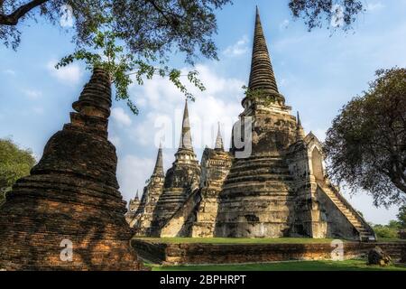 Wat Phra Si Sanphet Buddhistische Tempellandschaft in Ayutthaya, Thailand. Die Ansicht von drei Haupt-Chedis. Stockfoto