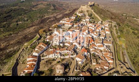 Drone serial Blick auf das Dorf Marvao Stadtbild Alentejo Portugal Stockfoto