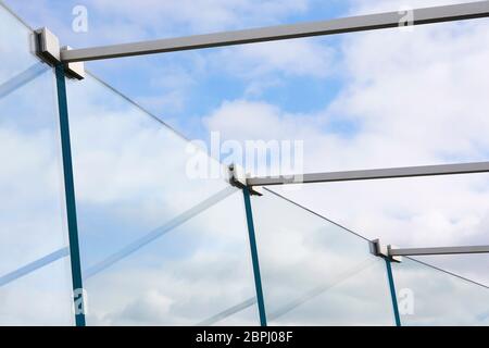 Detail aus Glas und Stahl Struktur. Space Needle, Seattle, Usa. Architekt: Olson Kständig, 2020. Stockfoto